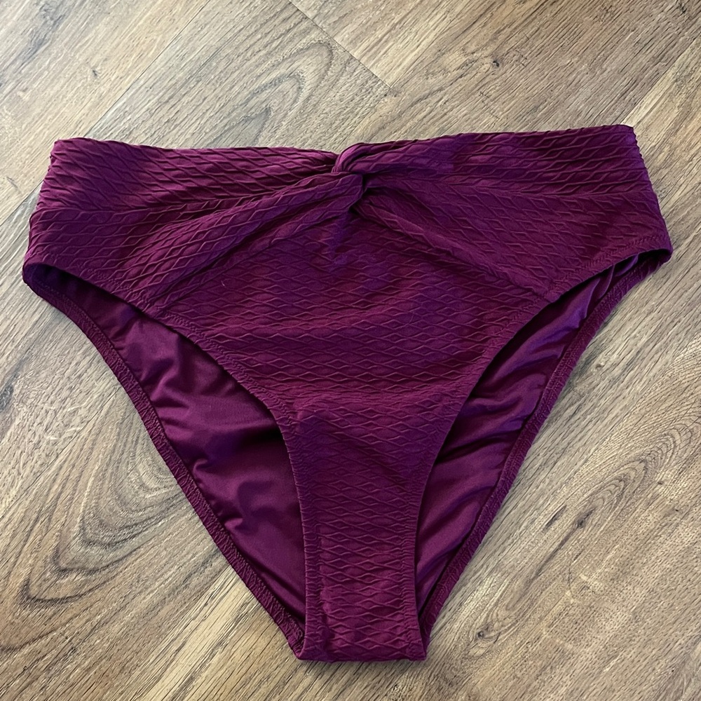 Victoria’s Secret Highwaisted Swim Bottom (L-New without tags) FINAL SALE